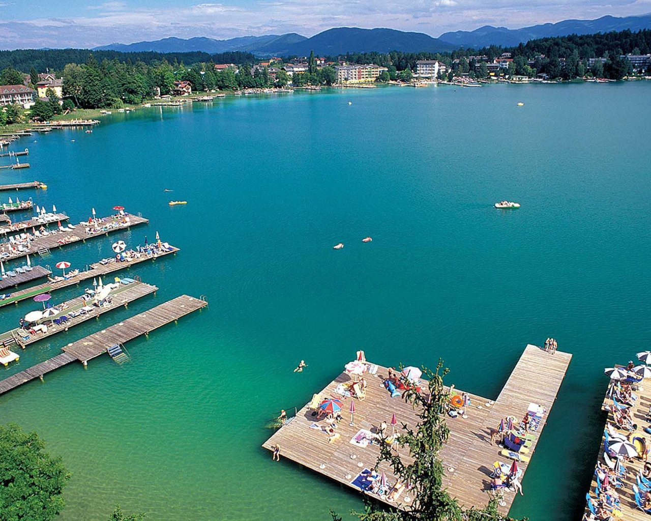 Бирюзовые воды озера Клопайнер Зее, Австрия