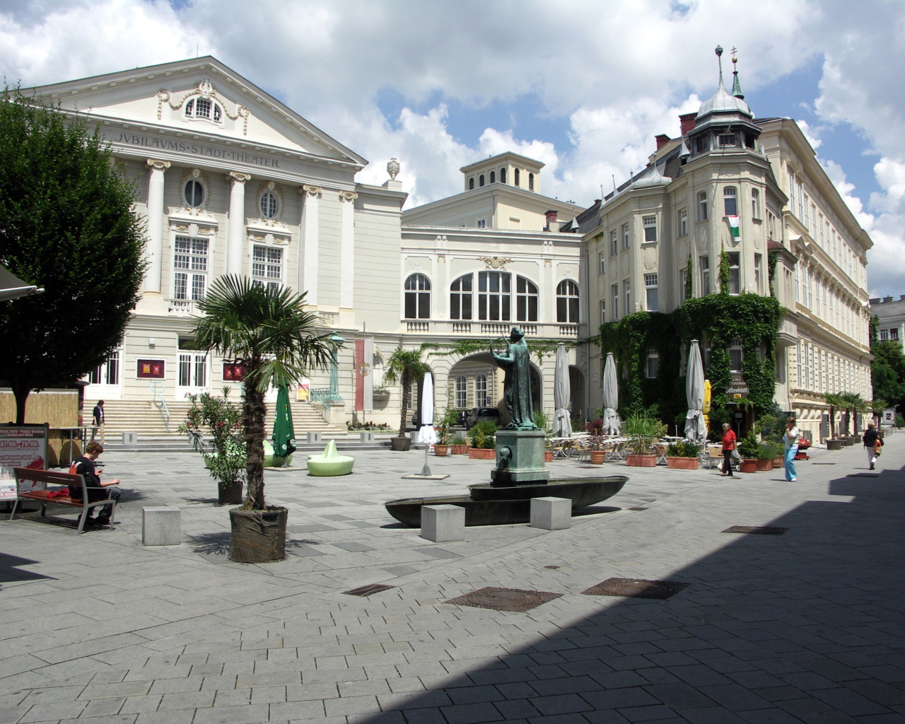 Городская площадь на курорте Баден, Австрия