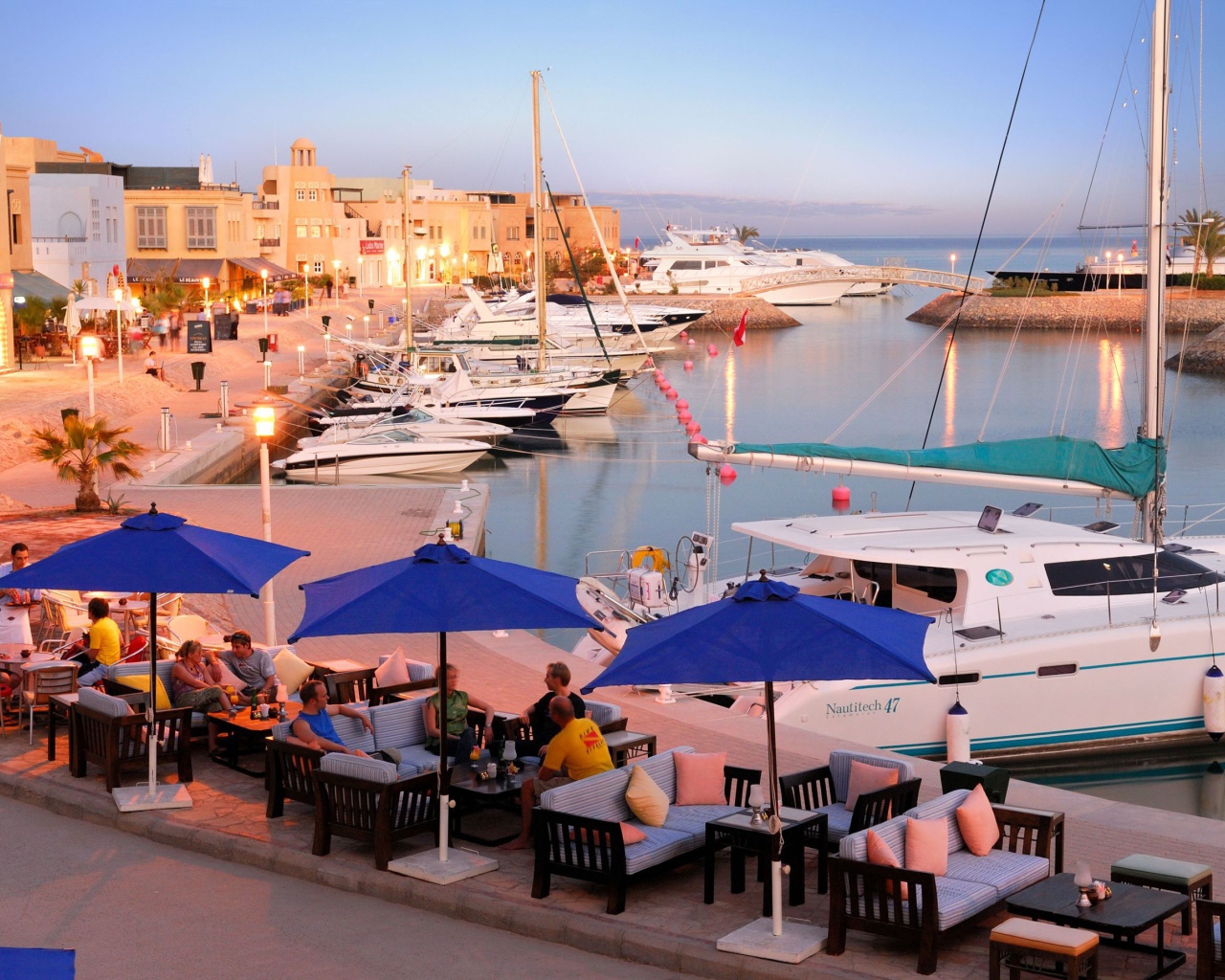 Прибрежное кафе на курорте Эль Гуна, Египет