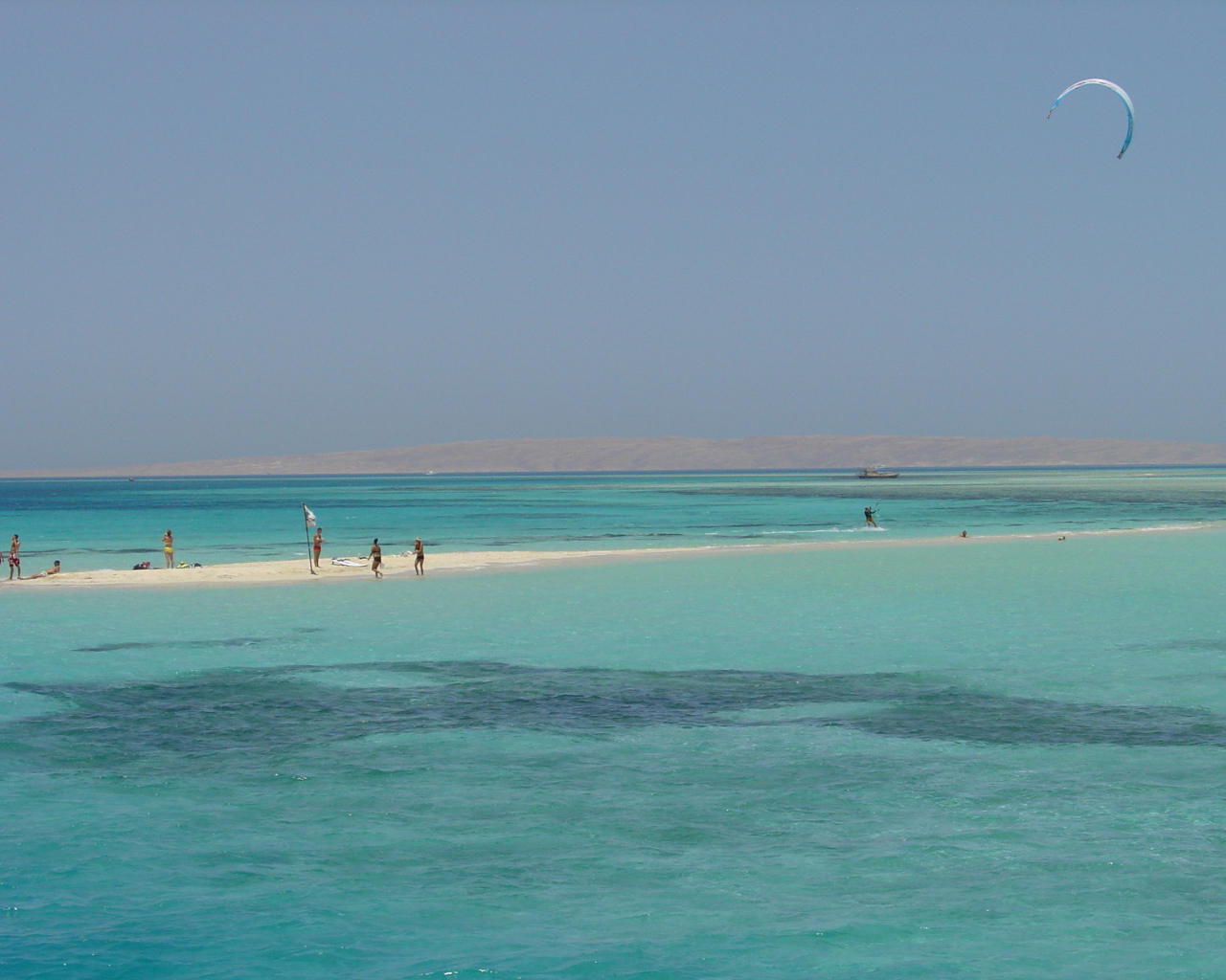 Голубая лагуна на курорте Хургада, Египет