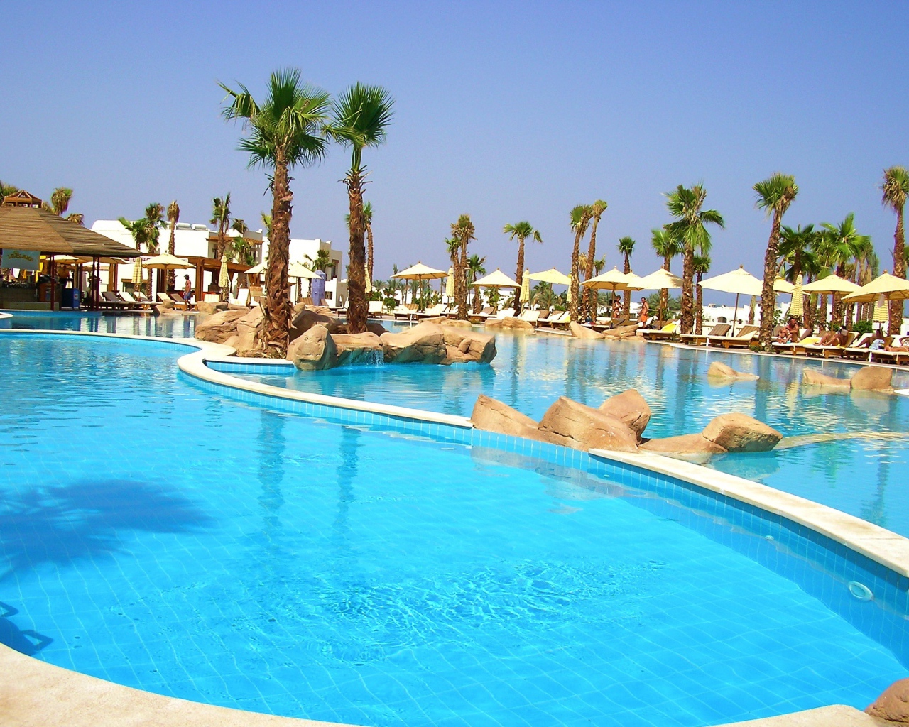 Отель на побережье на курорте Шарм эль Шейх, Египет