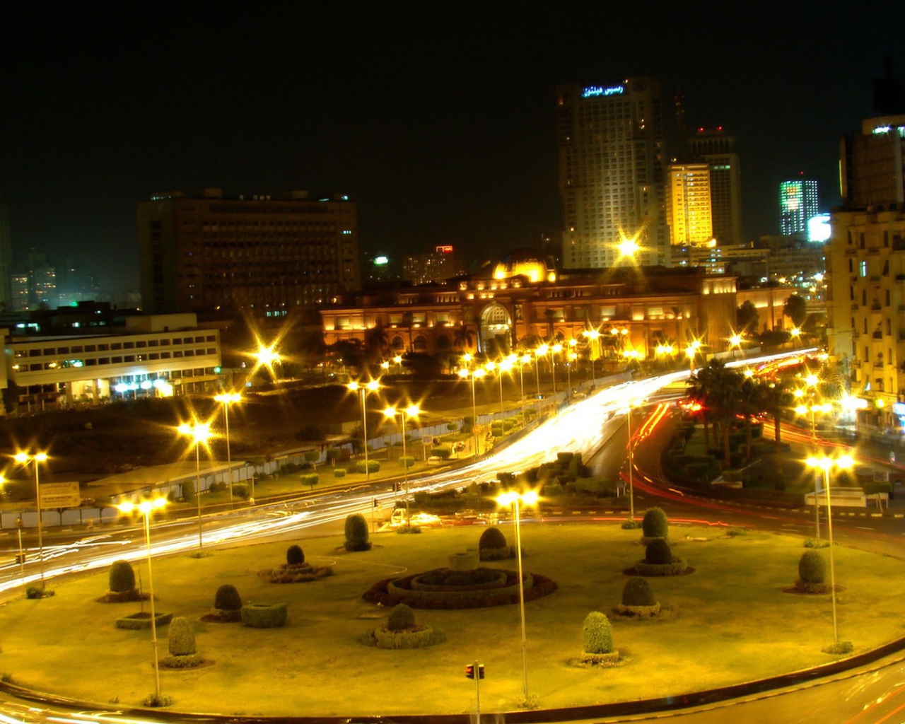 Тахрир ночью в Каире