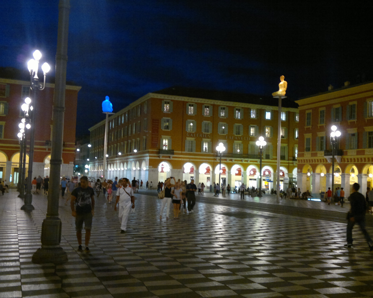 Площадь в городе Ницца, Франция