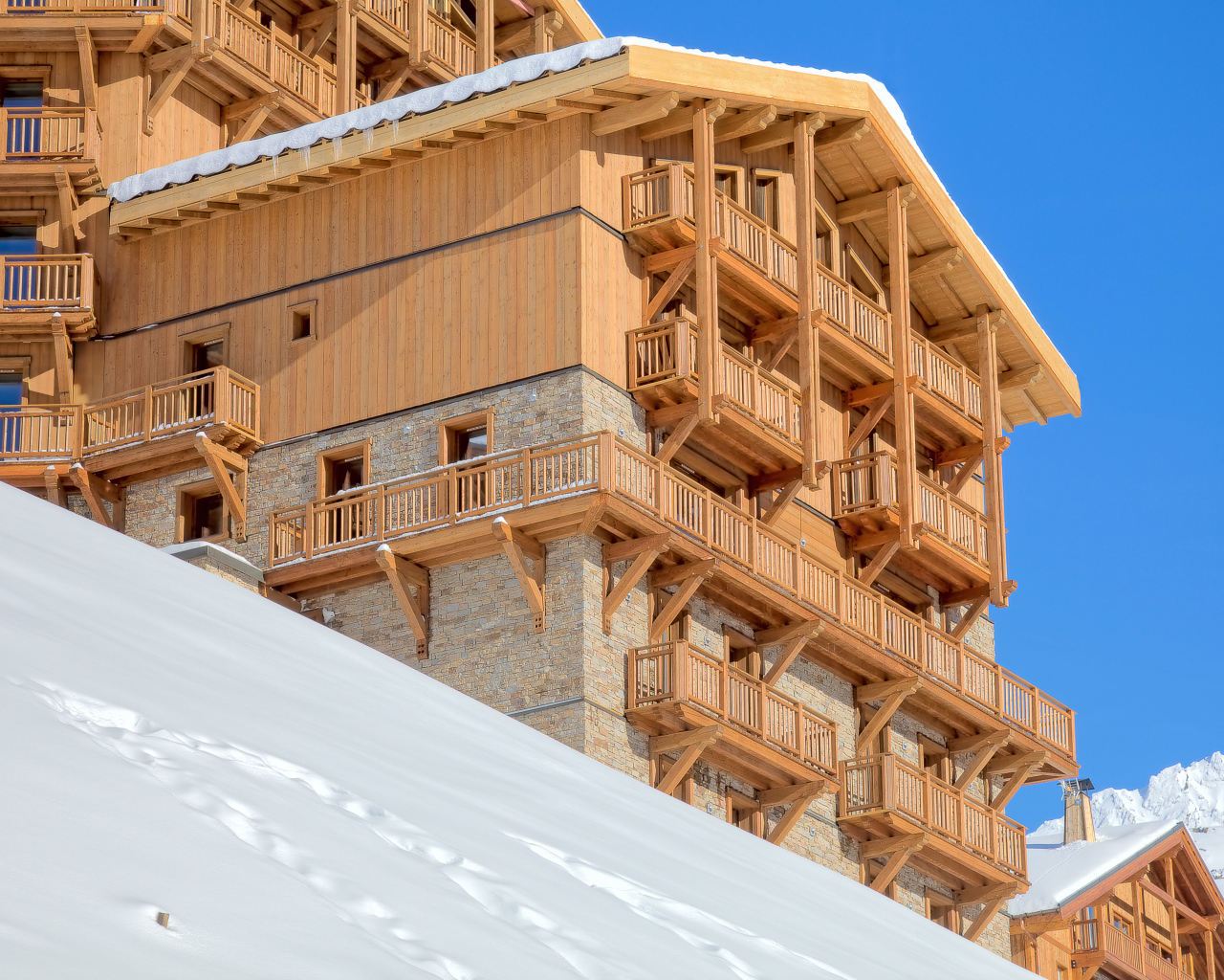 Отель на горнолыжном курорте Валь-Торанс, Франция