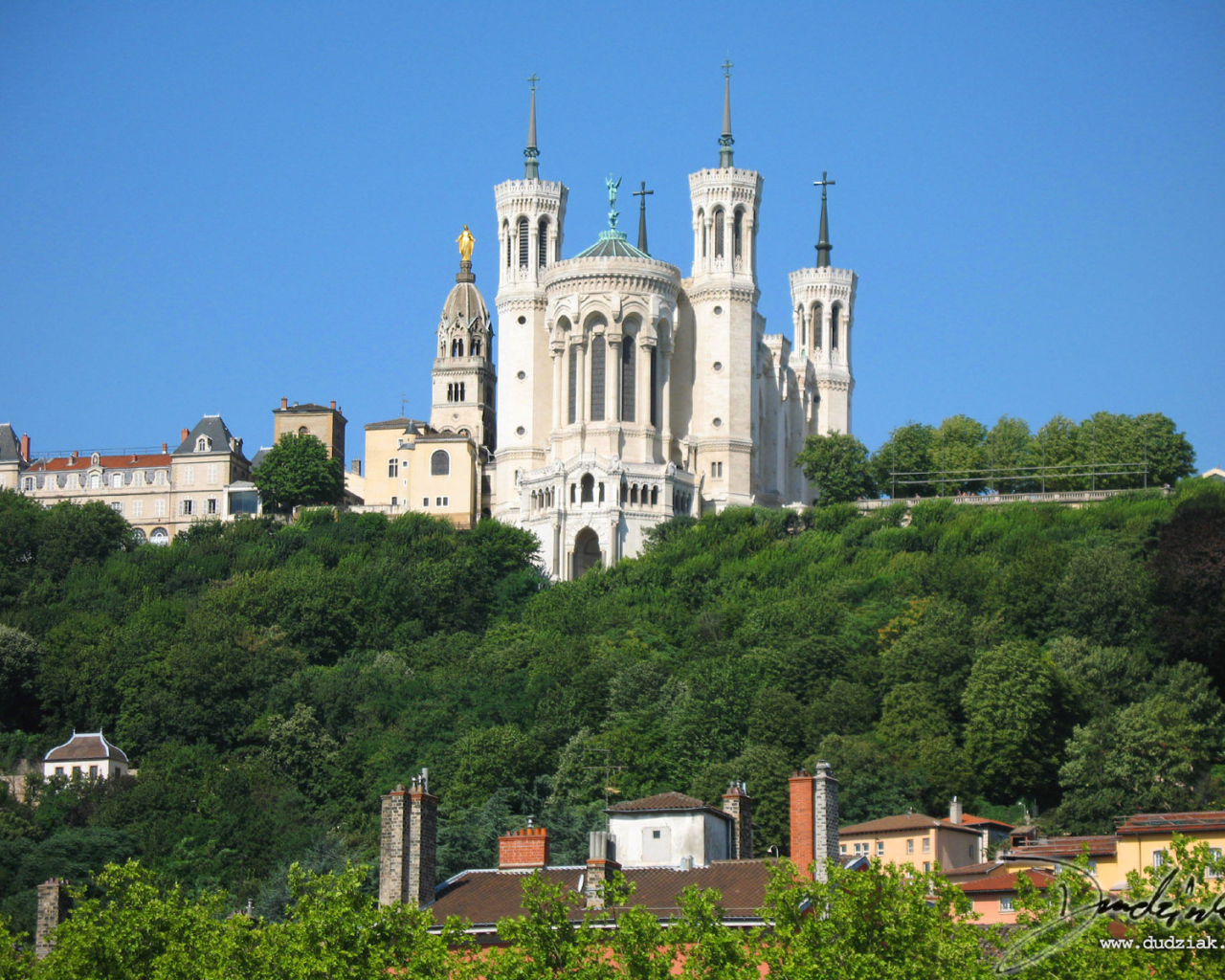 Собор в городе Лион, Франция