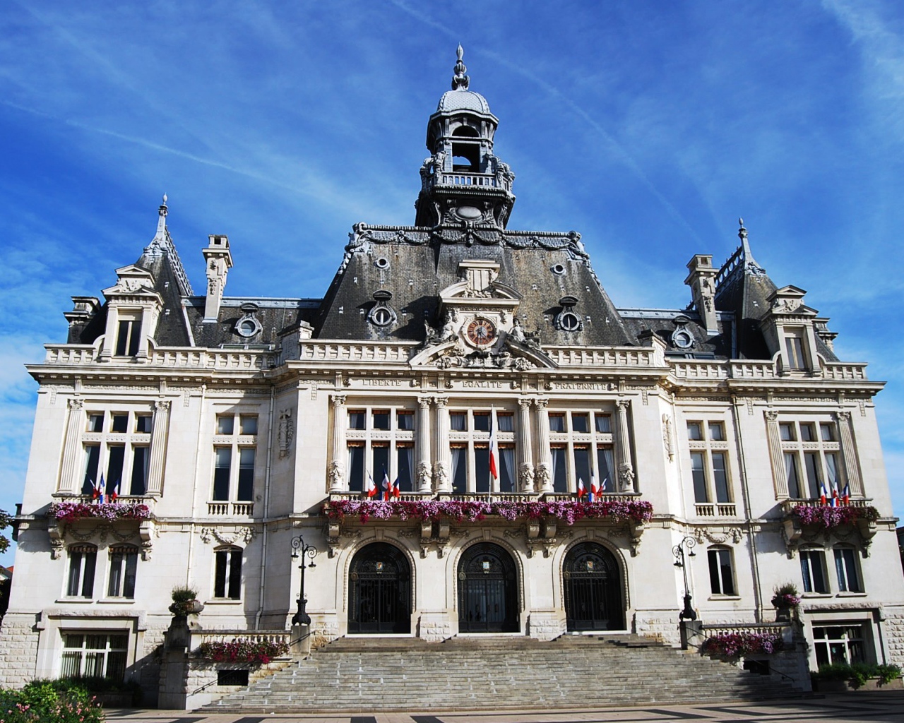 Сити холл в городе Виши, Франция