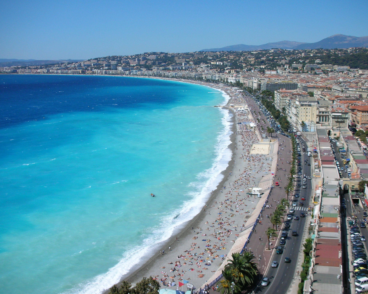 Лазурный берег в городе Ницца, Франция