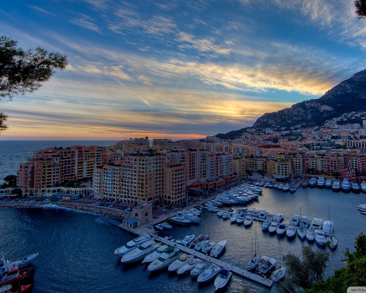 Вечер в порту в Монте-Карло, Франция