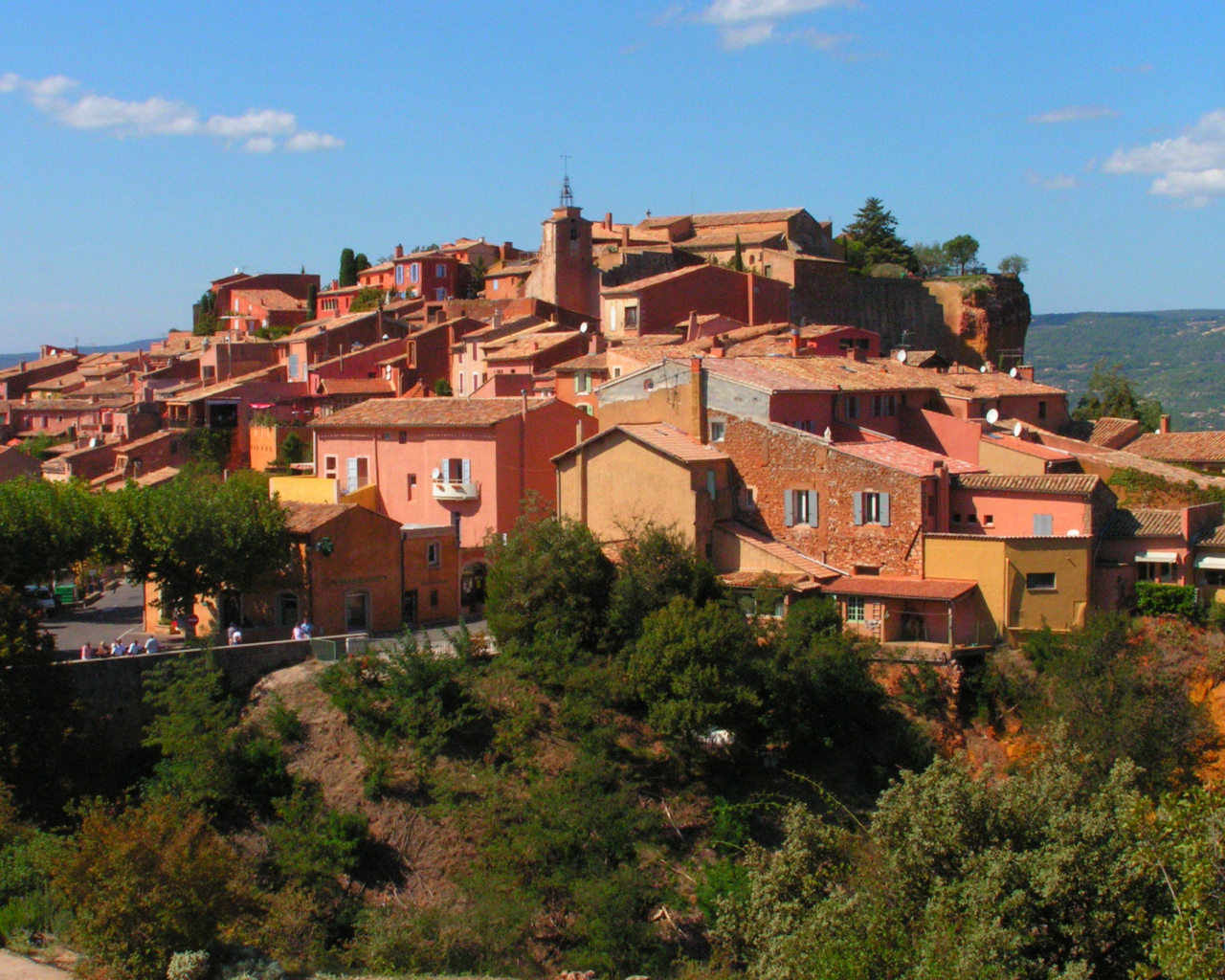 Город на холме в Провансе, Франция
