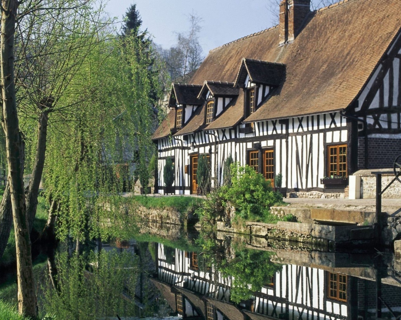 Дом в Нормандии, Франция