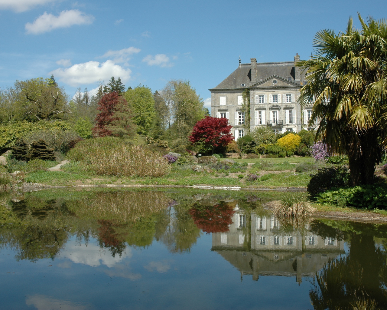 Дом у озера в Бретань, Франция