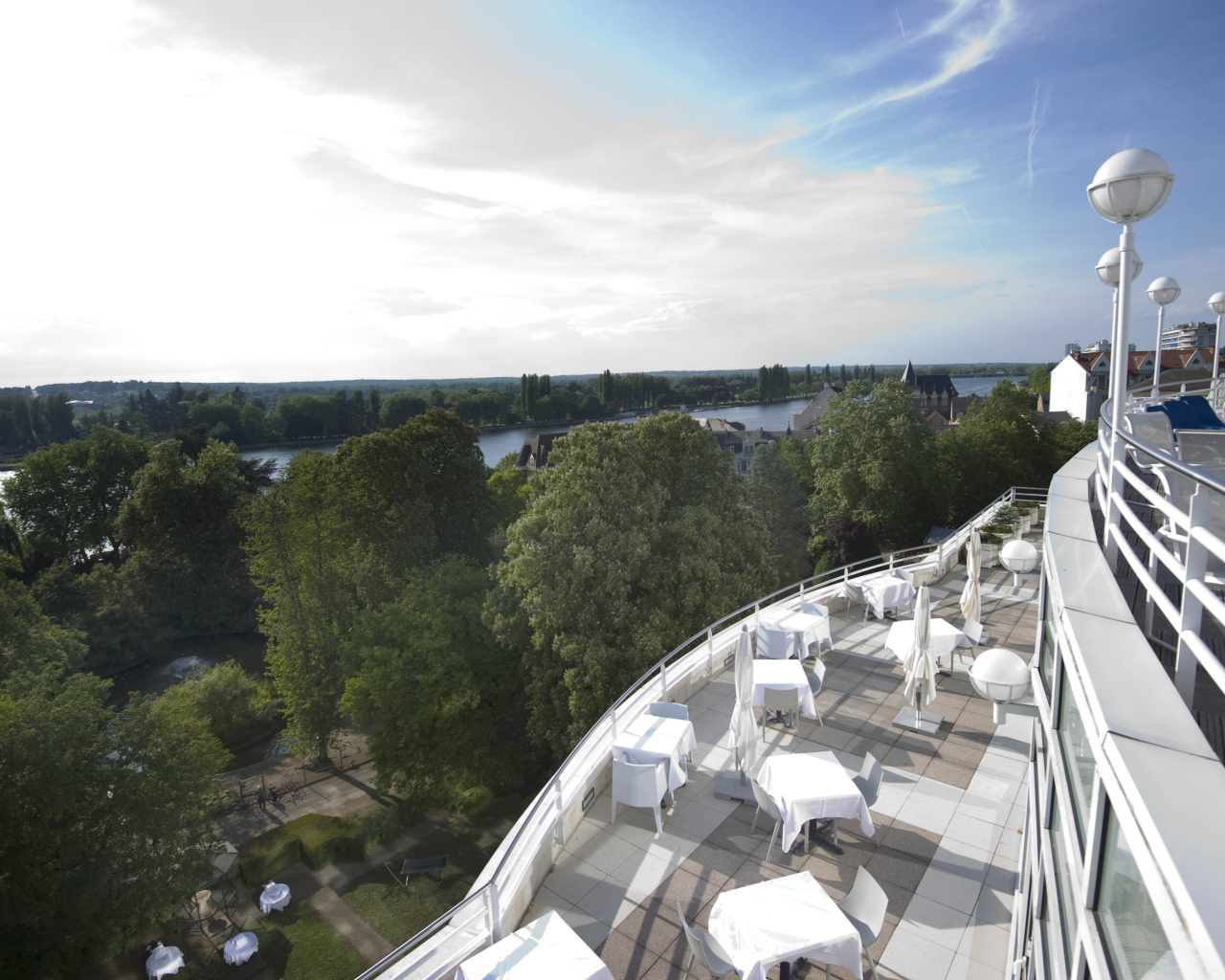 Ресторан в городе Виши, Франция