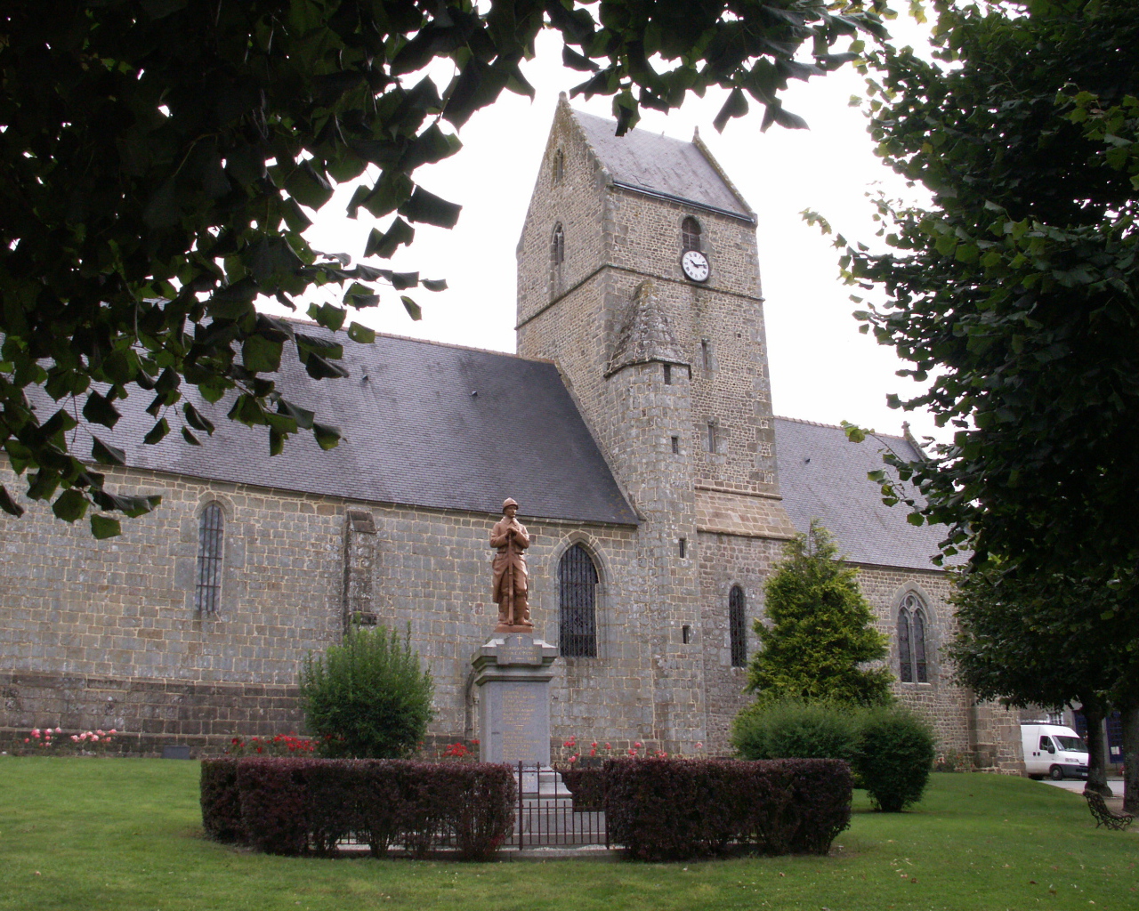 Скульптура в Нормандии, Франция