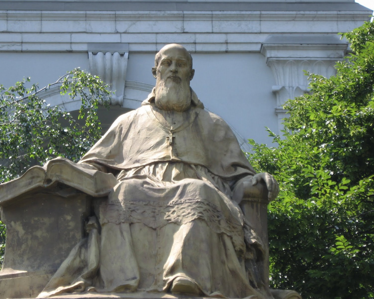 Статуя в городе Аннеси, Франция