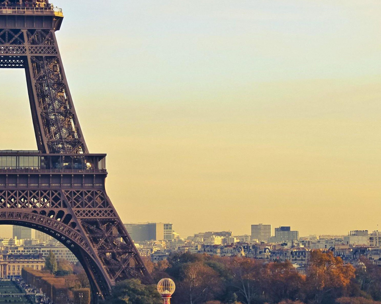 Вид на город в Париже, Франция