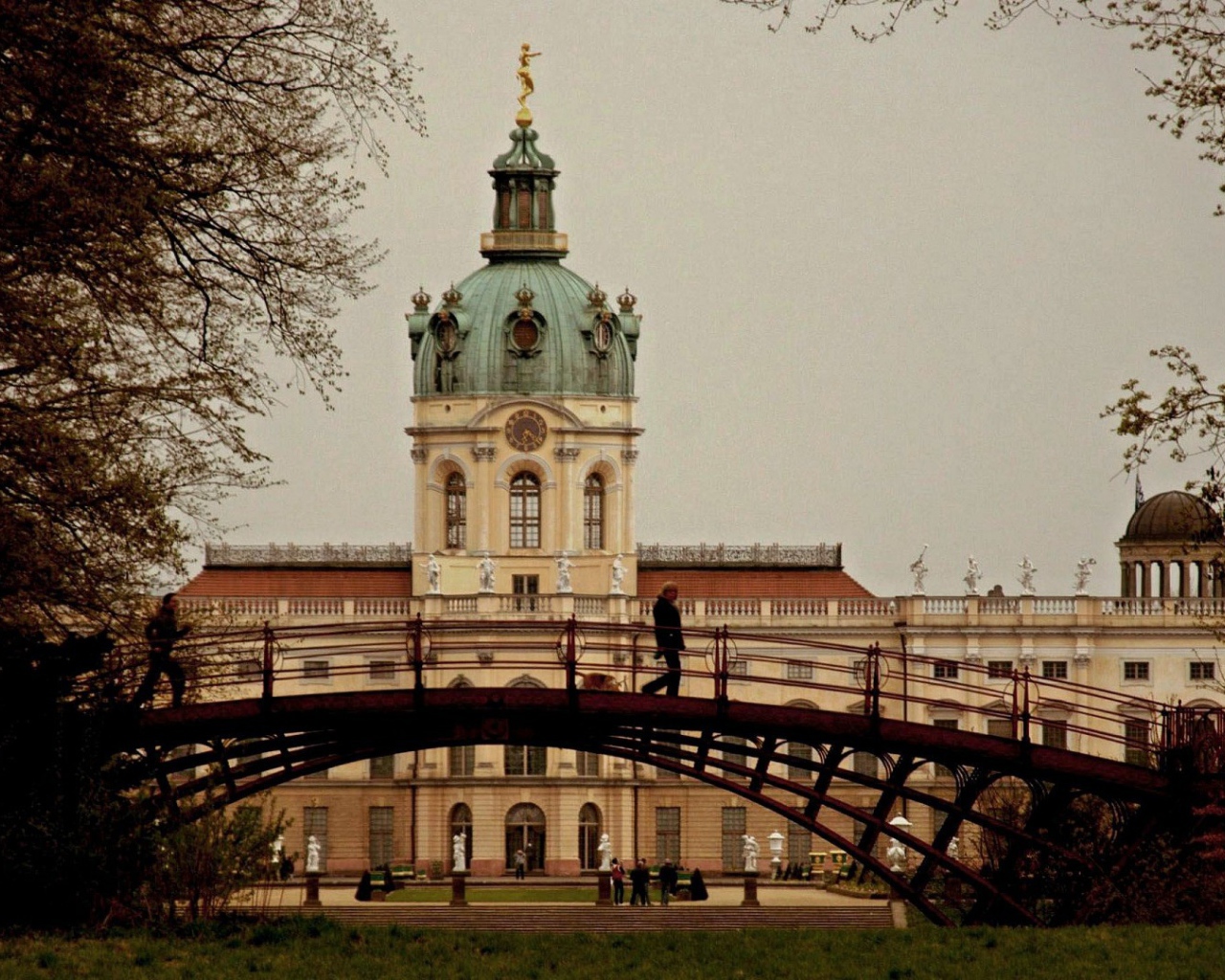 Парковый мост в Берлине