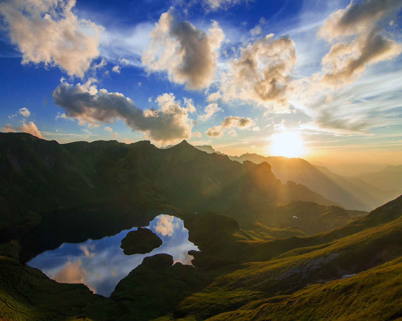 Закат в горах Германии