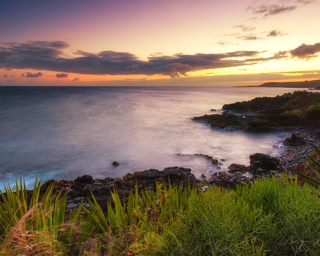 Красивый закат на Гавайях