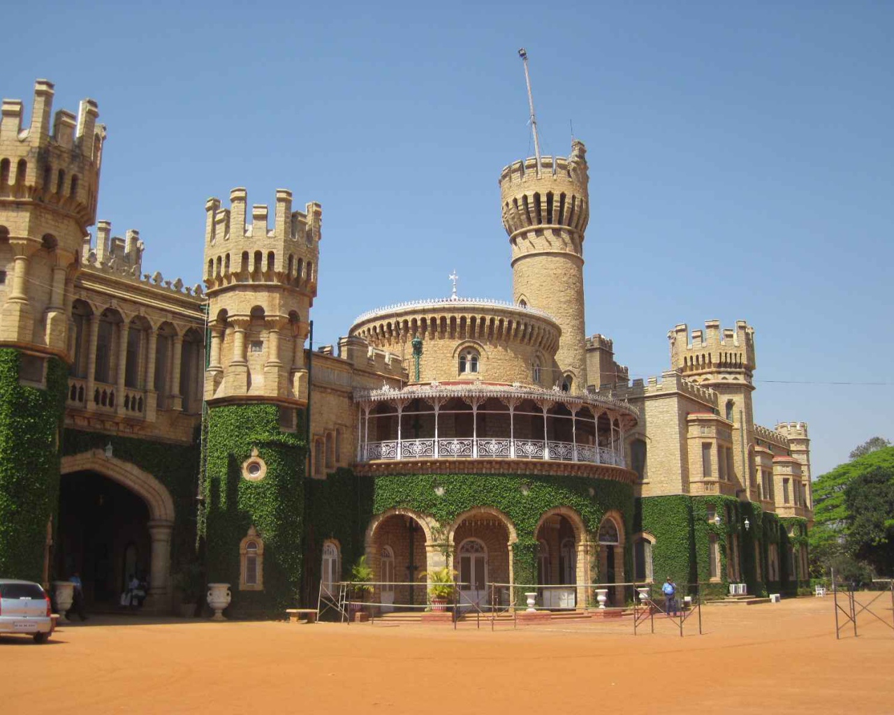 Красивый замок в Бангалоре