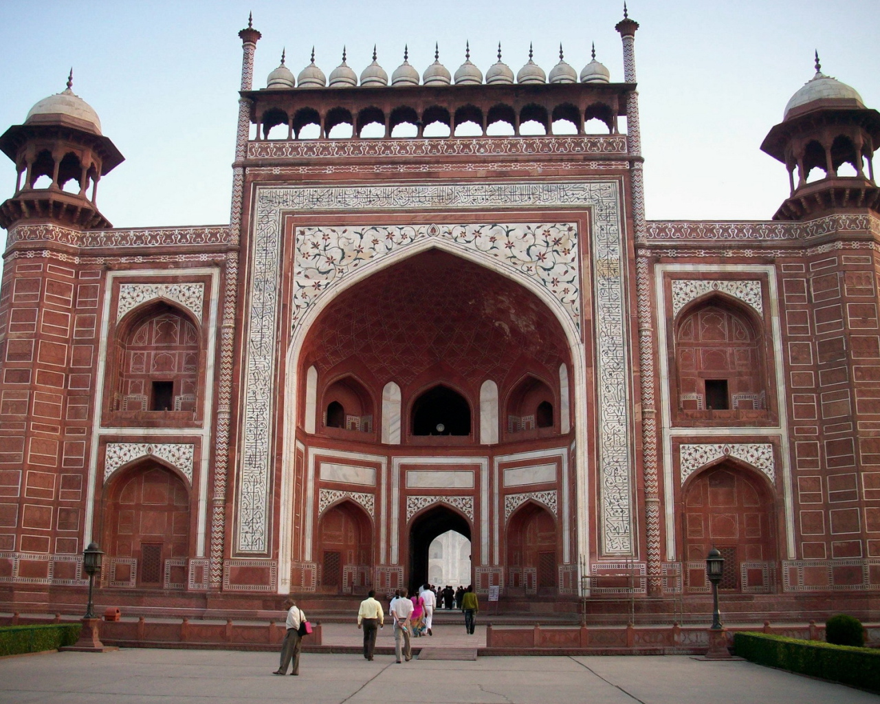 Known mosques in Agra