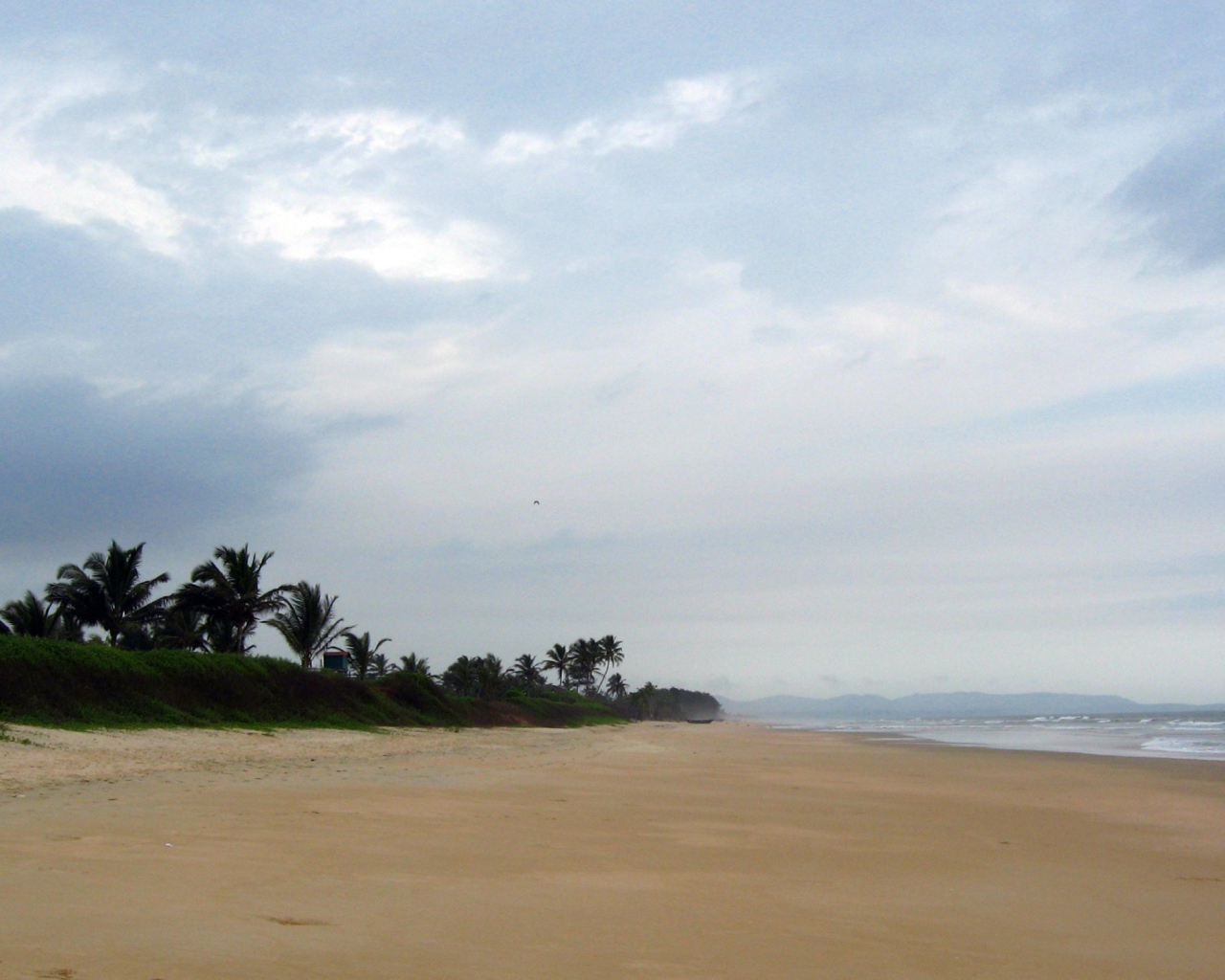 Отдых на пляже в Варке