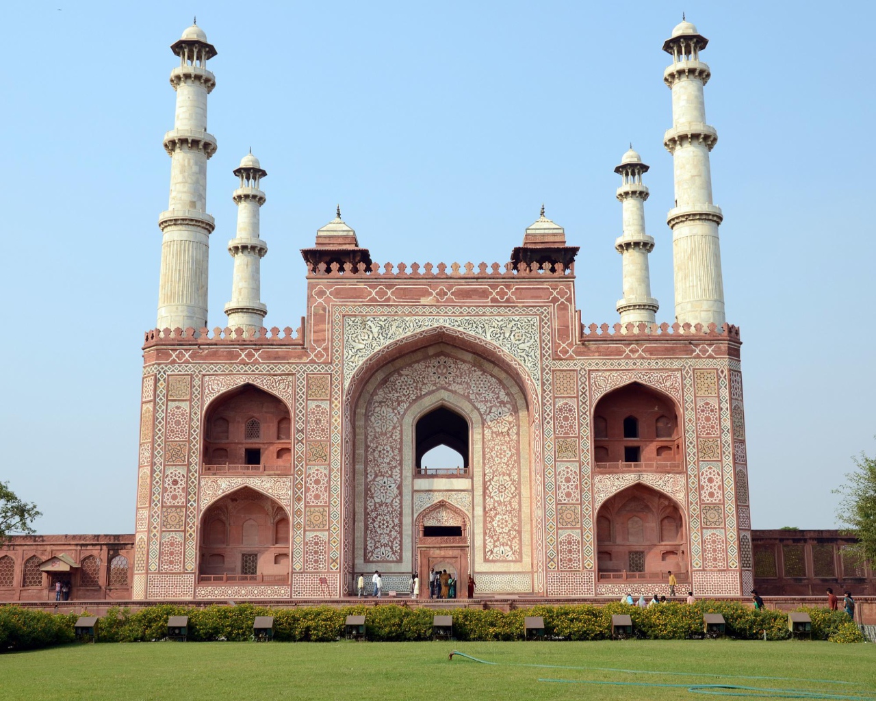 Гробница Акбара в Агре