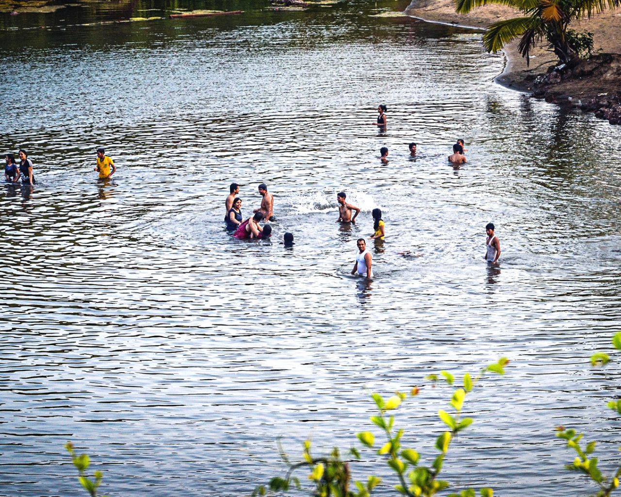 Туристы в Арамболе