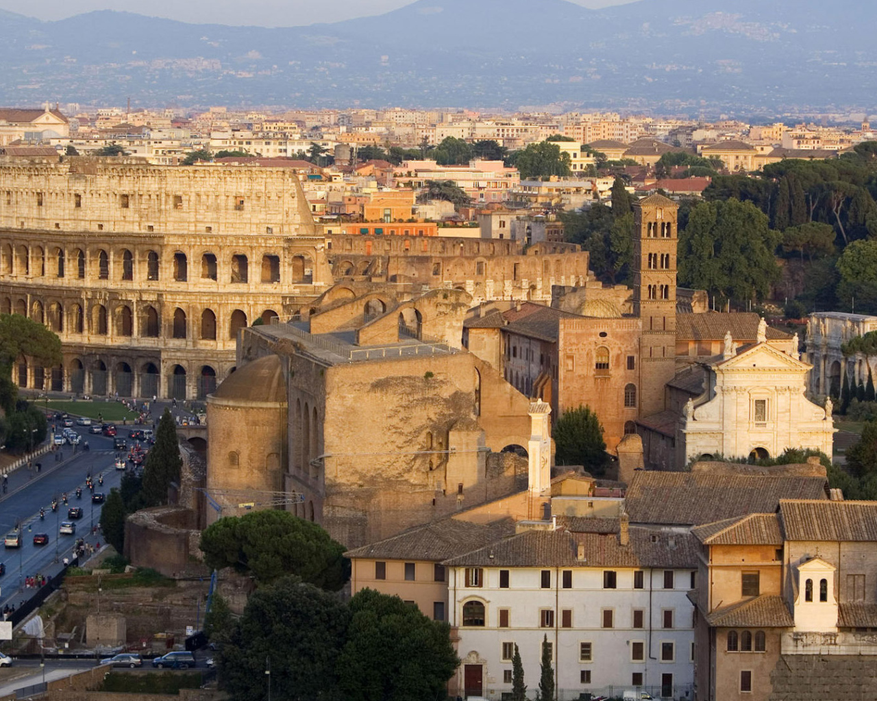 Старинные здания в Риме