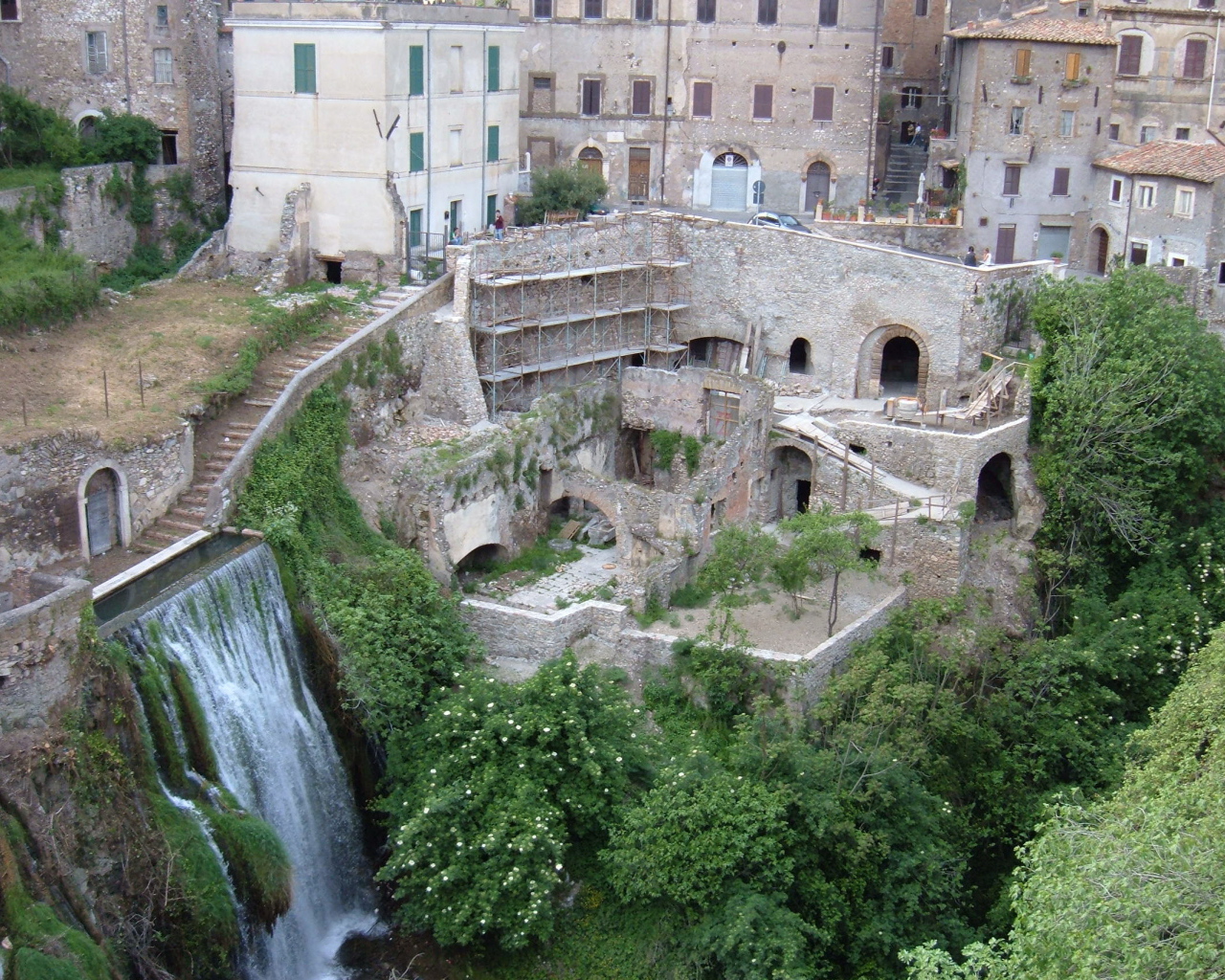 Древние руины в Тиволи, Италия