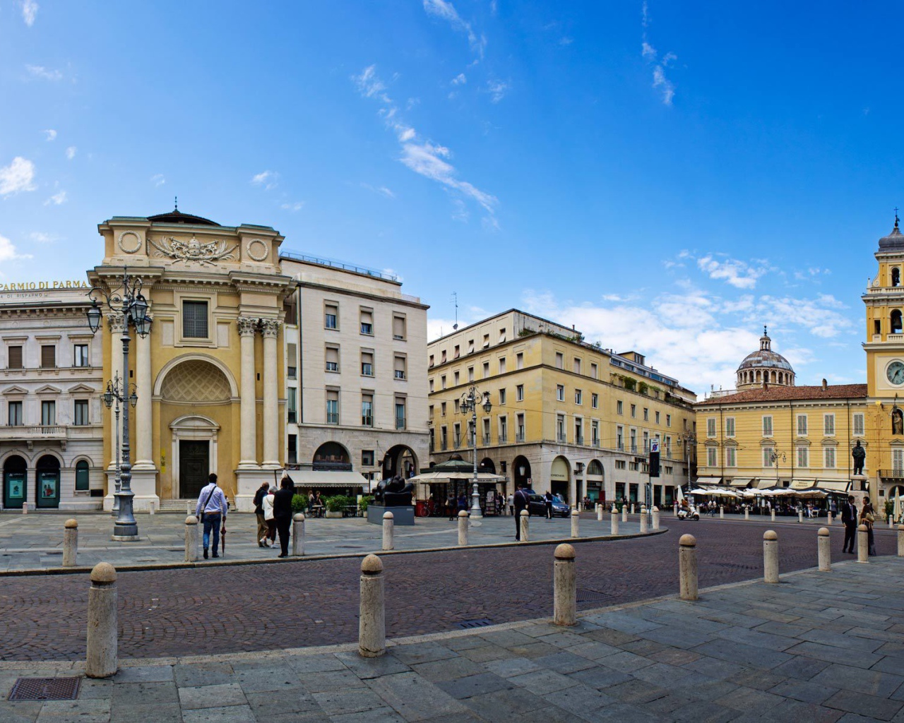 Площадь в Парме, Италия