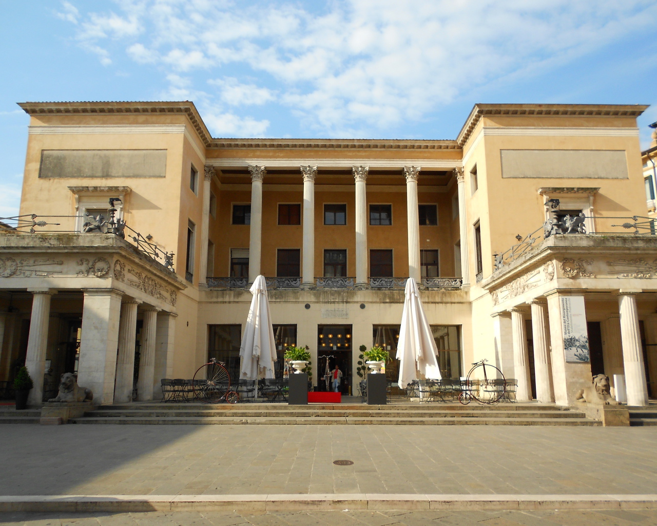 Кафе в Падуе, Италия