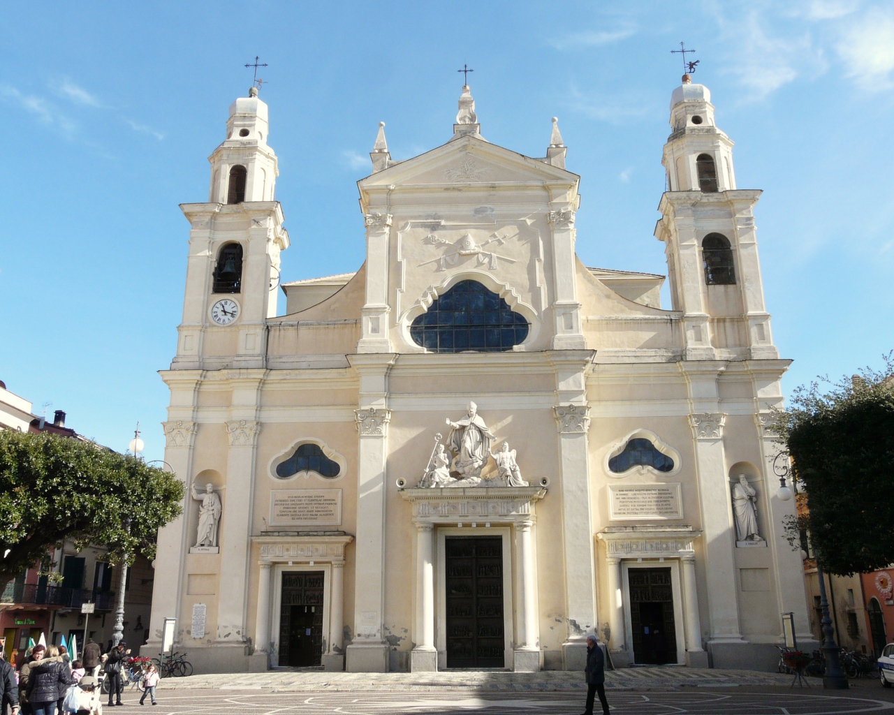 Собор на курорте в Пьетра Лигуре, Италия