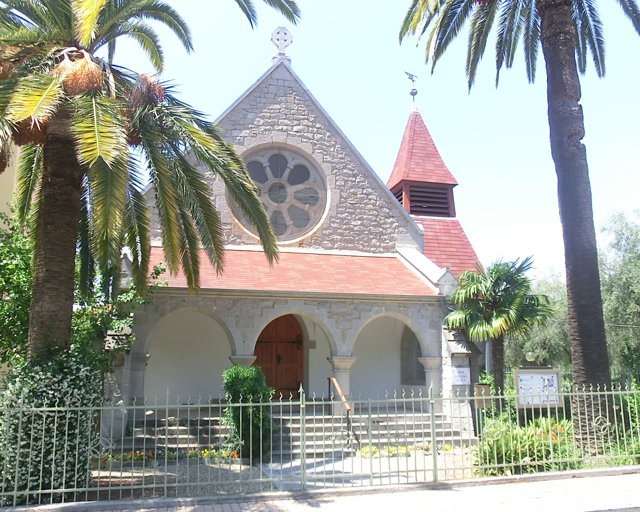 Церковь на курорте Бордигера, Италия