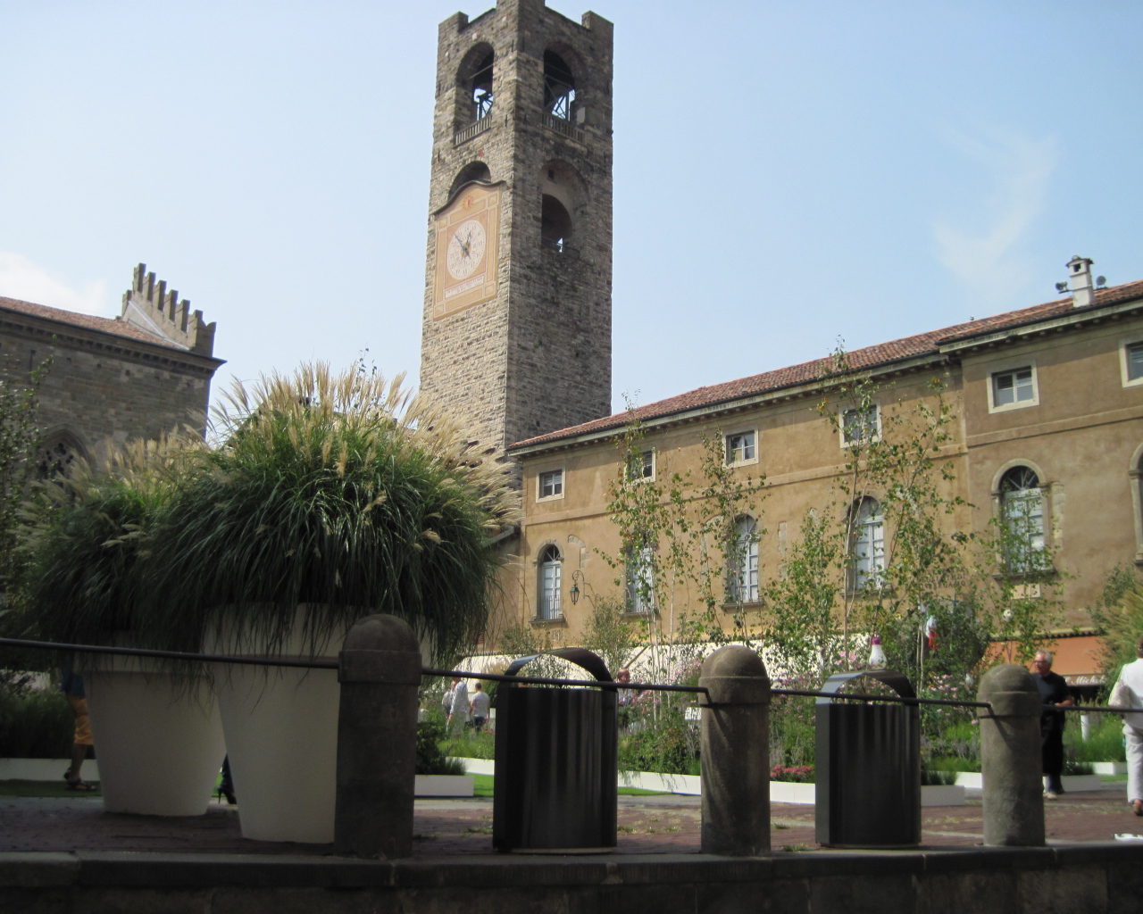 Башня с часами в Бергамо, Италия