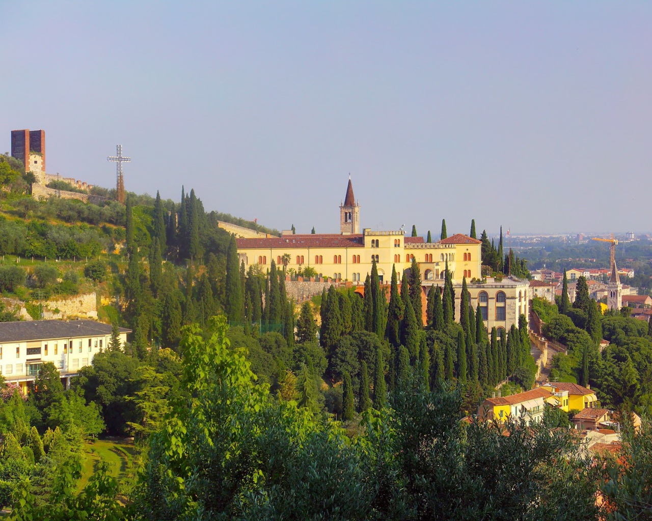 Холм в Вероне, Италия