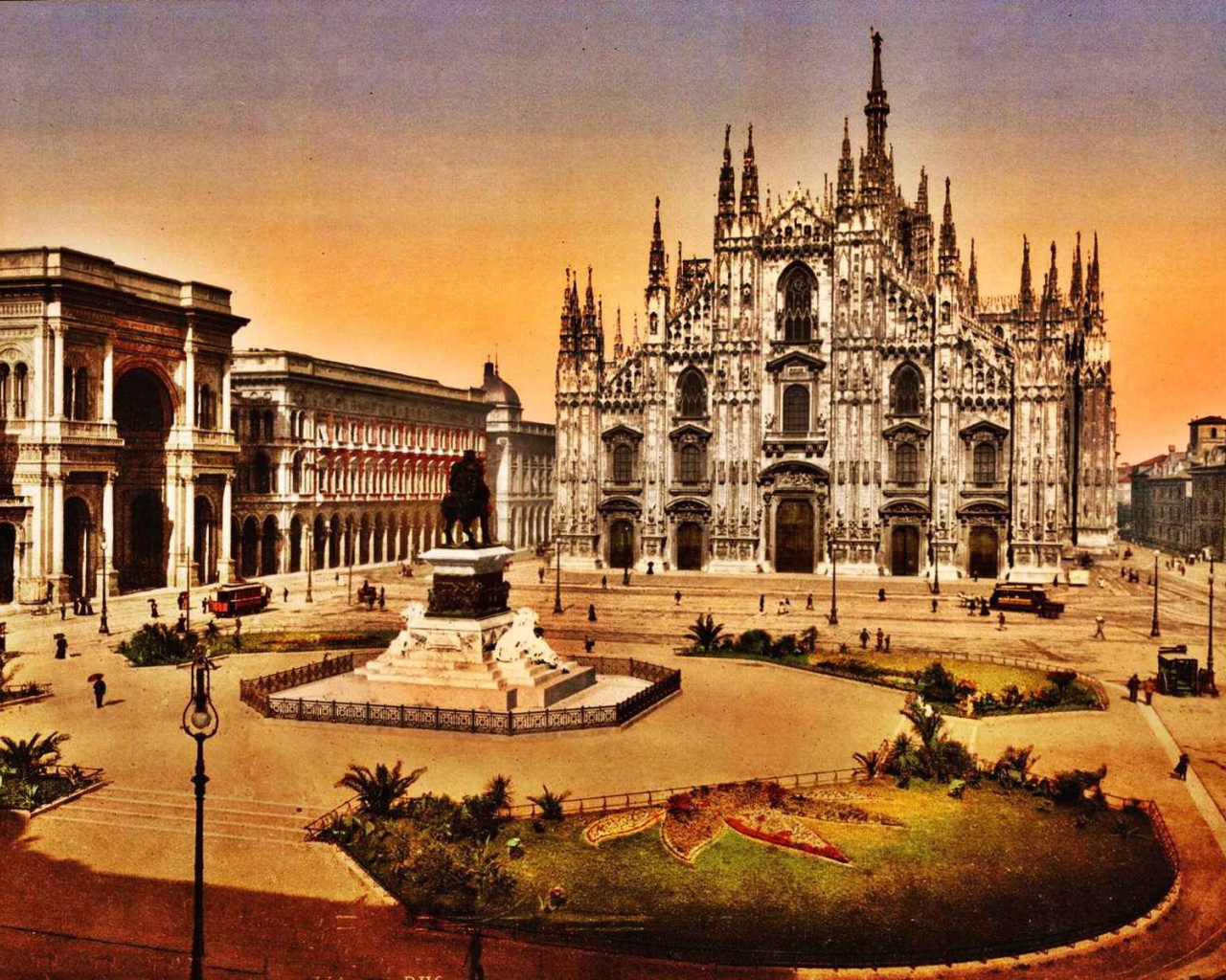Старинная площадь в Милане, Италия