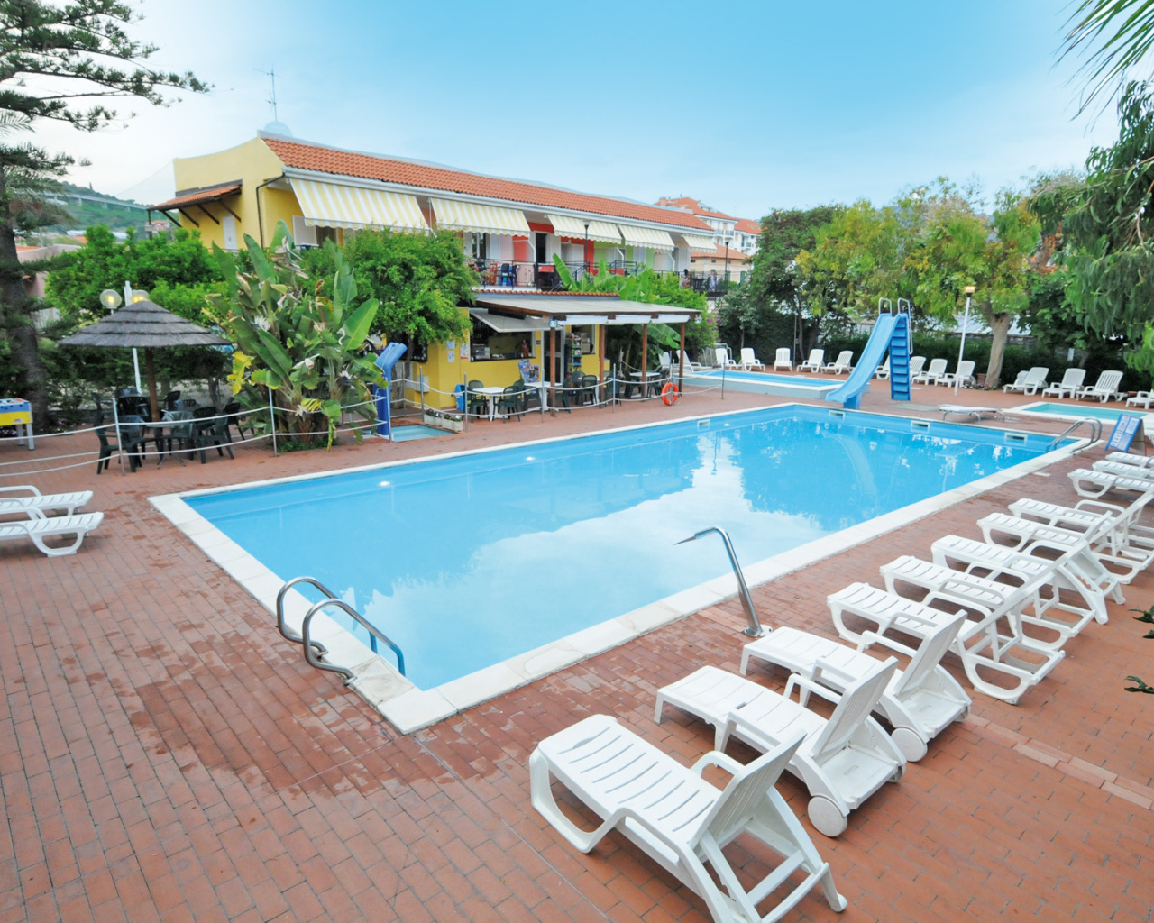 Гостиница на курорте Сан Бартоломео Аль Маре, Италия