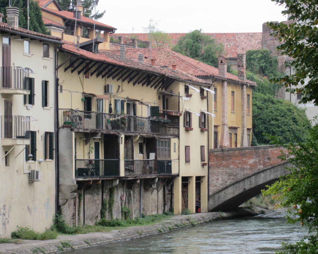 Старинные дома в Падуе, Италия