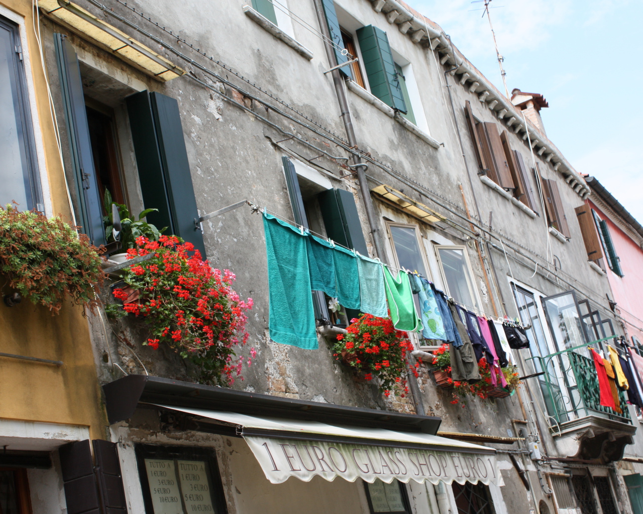 Старинные дома на острове Мурано, Италия