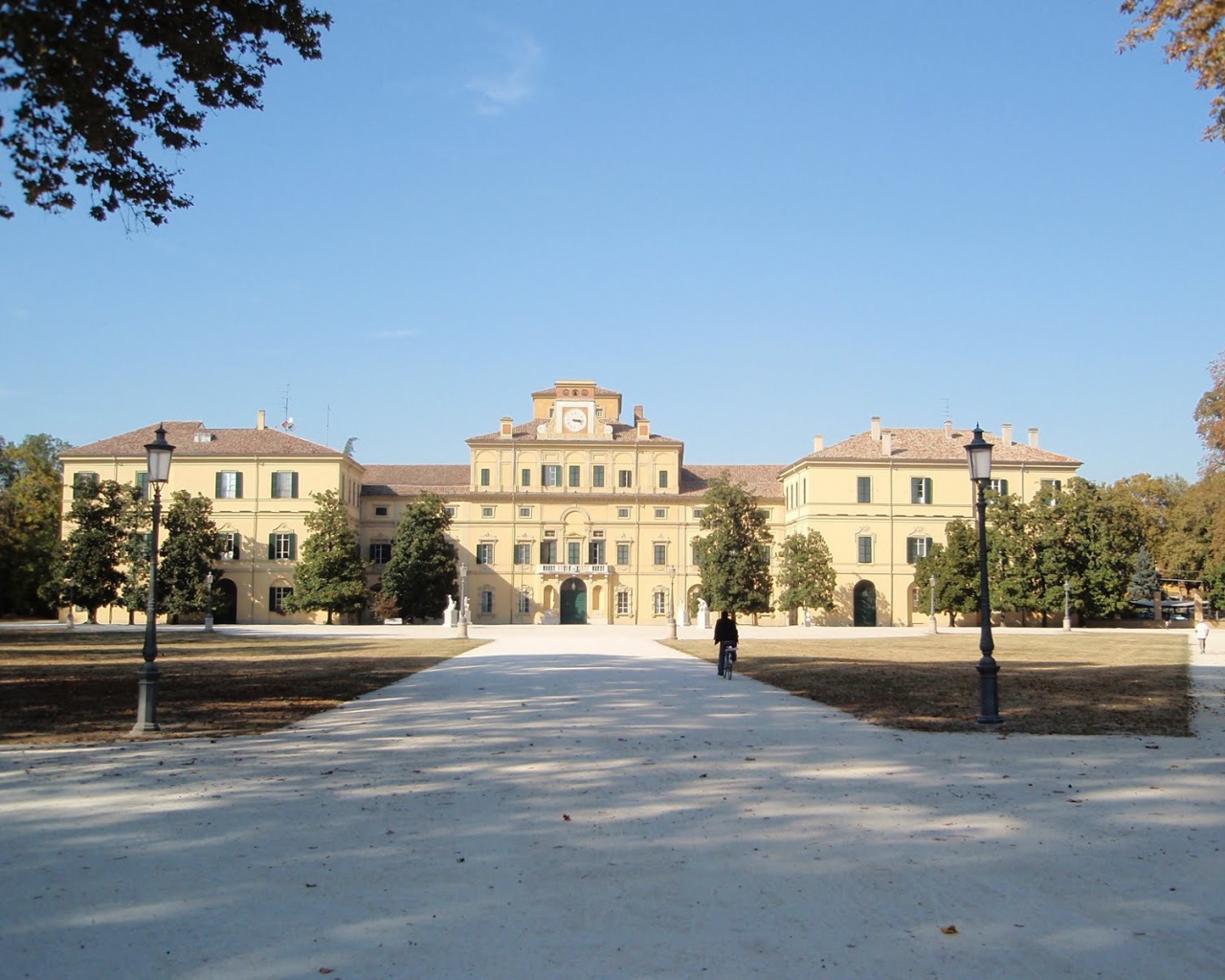 Дворец в Парме, Италия