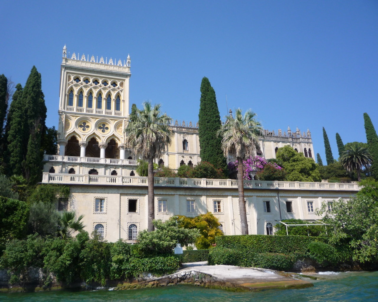 Дворец на курорте в Монтекатини Терме, Италия