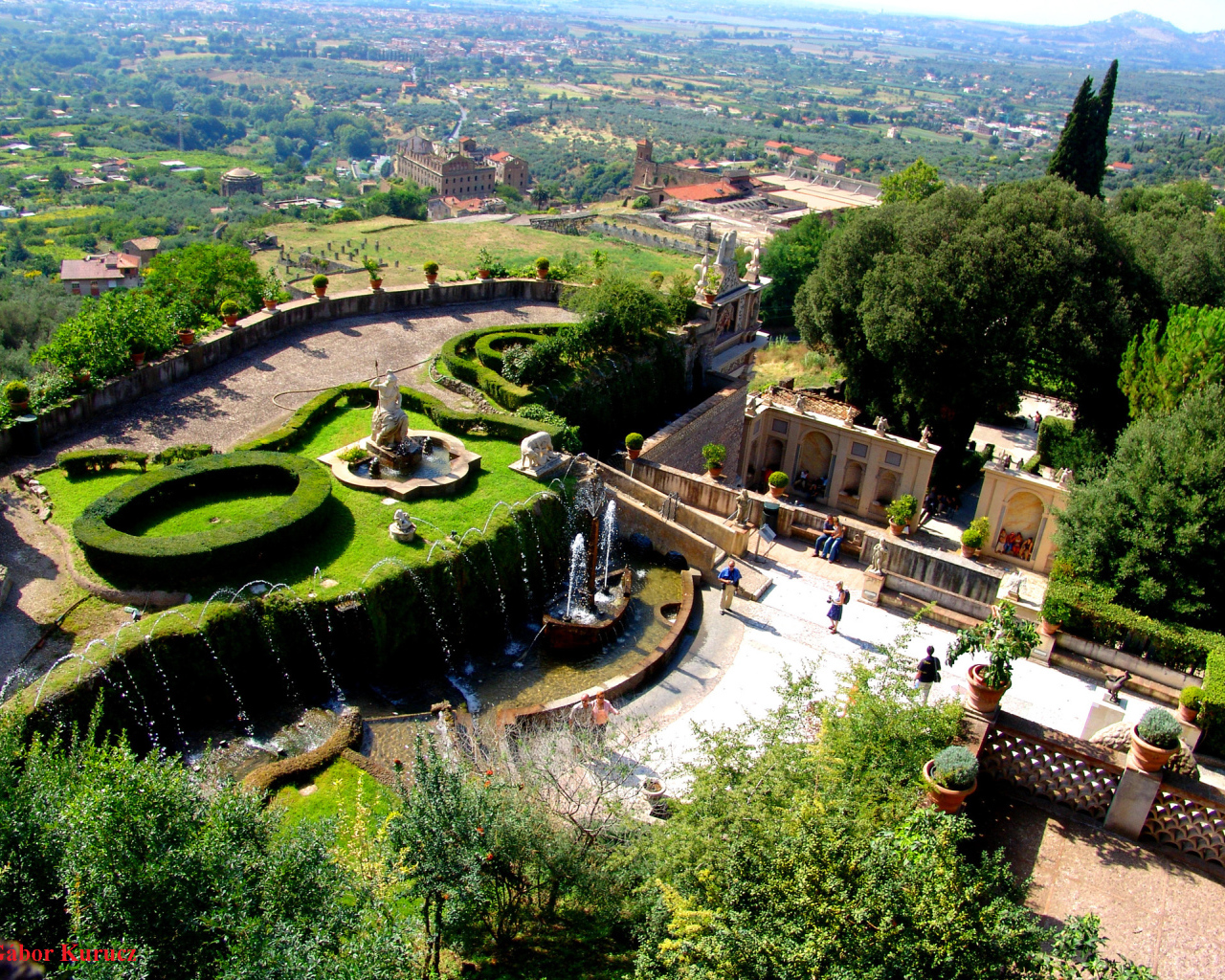 Панорама города в Тиволи, Италия