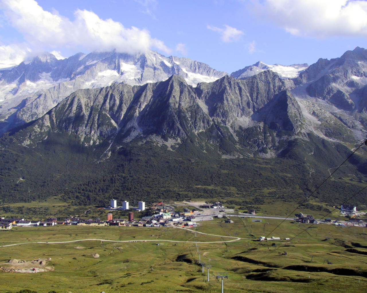 Панорама на горнолыжном курорте Валь ди Соль, Италия