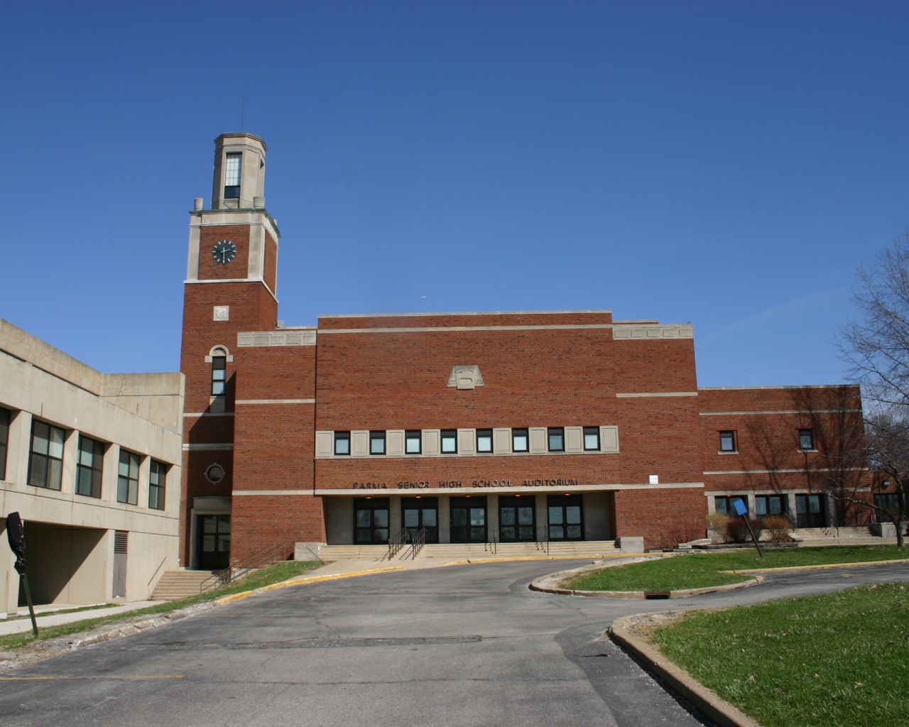 Школа в Парме, Италия