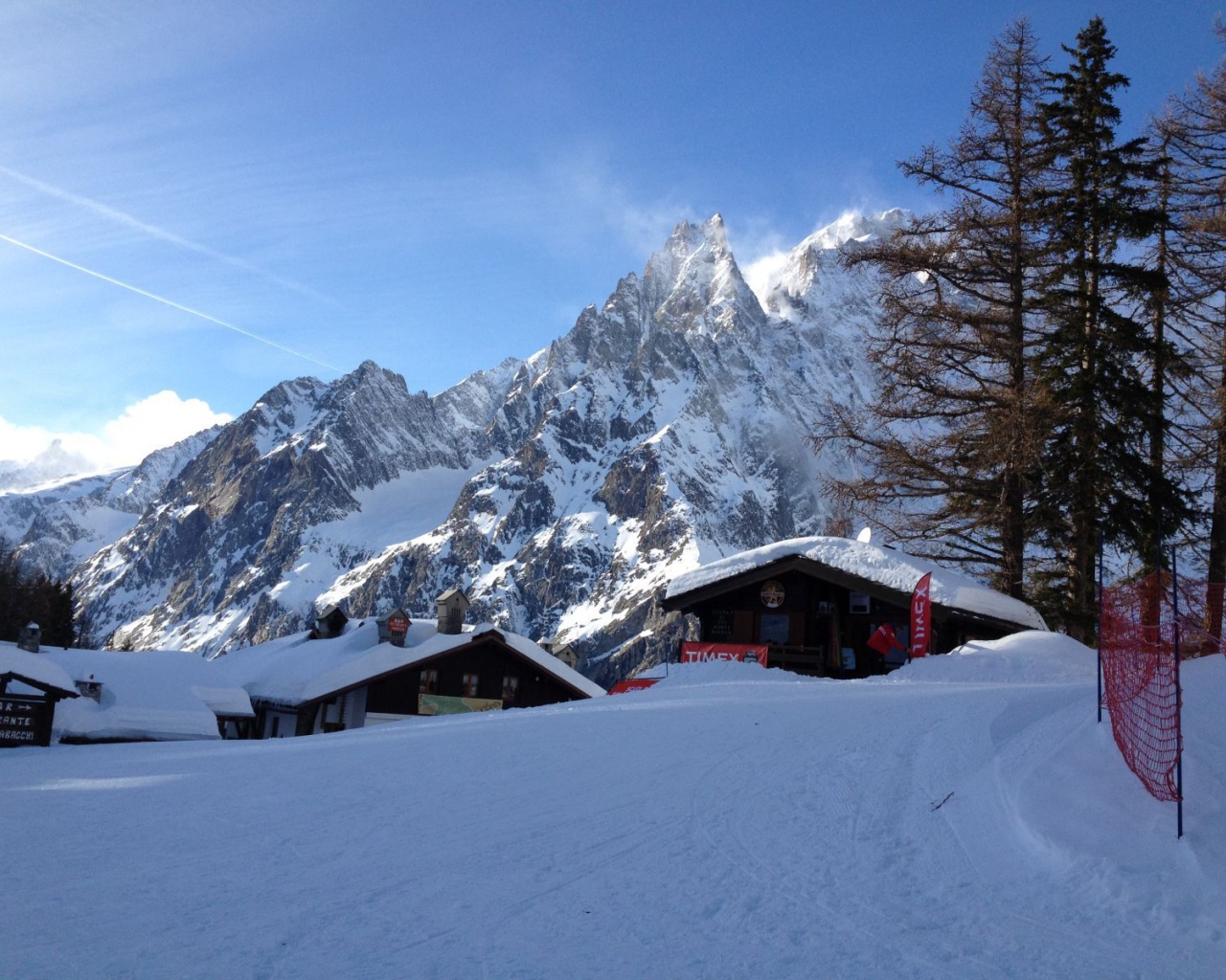 Горнолыжная база на курорте Курмайор, Италия