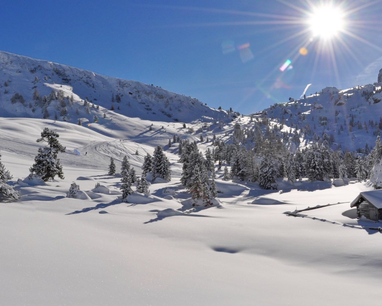 Лыжная трасса на горнолыжном курорте Сельва, Италия