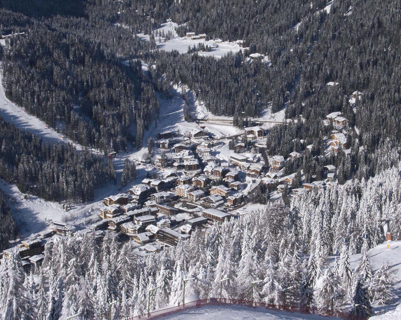 Горнолыжный курорт Мадонна ди Кампильо, Италия