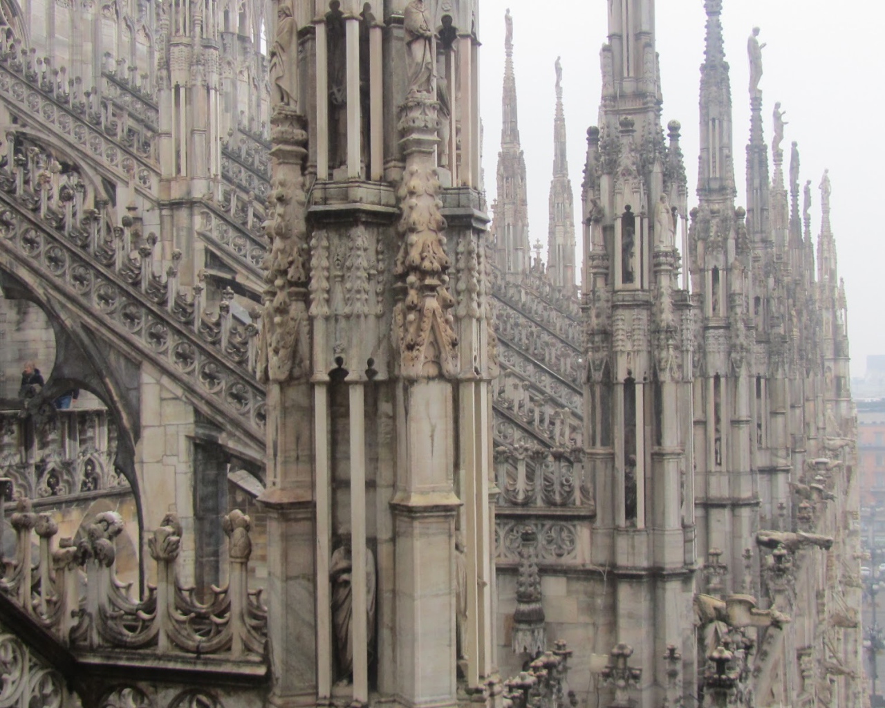 Шпили собора Дуомо в Милане, Италия