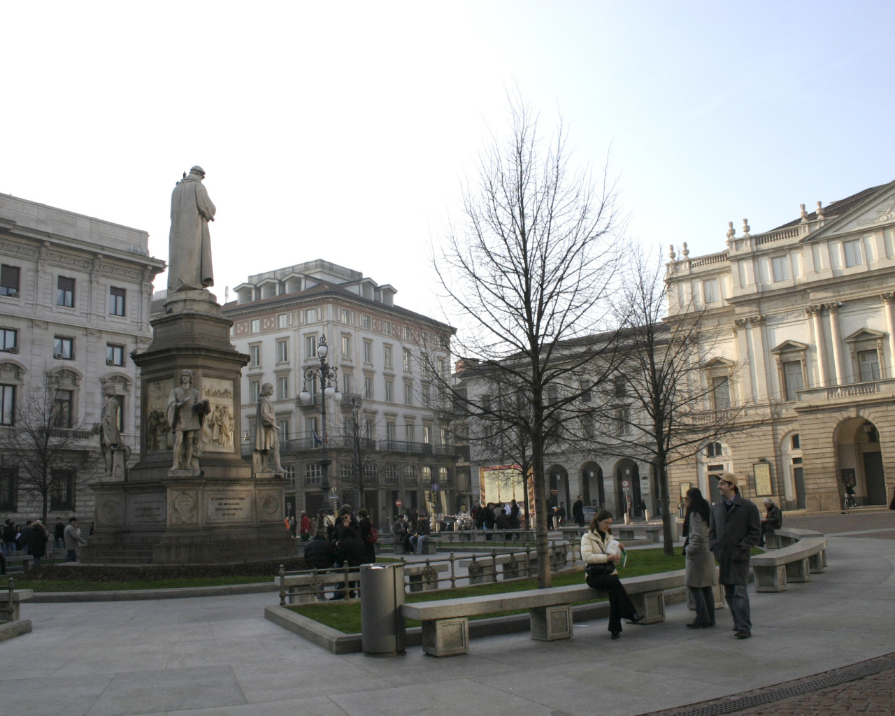 Сквер в Милане, Италия