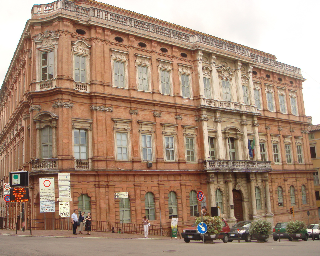 Университет в Перудже, Италия